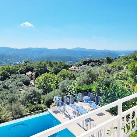 Guest house Les Volets Bleus *