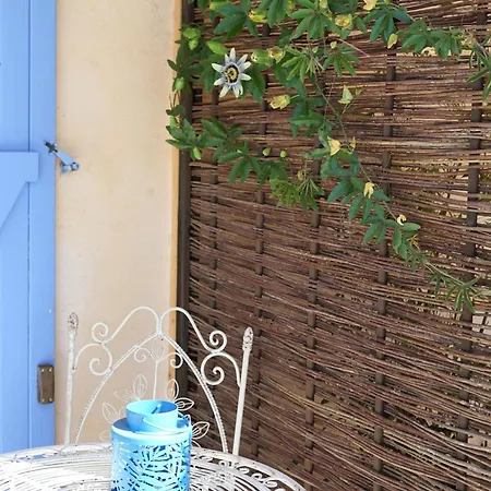 Guest house Les Volets Bleus Speracedes